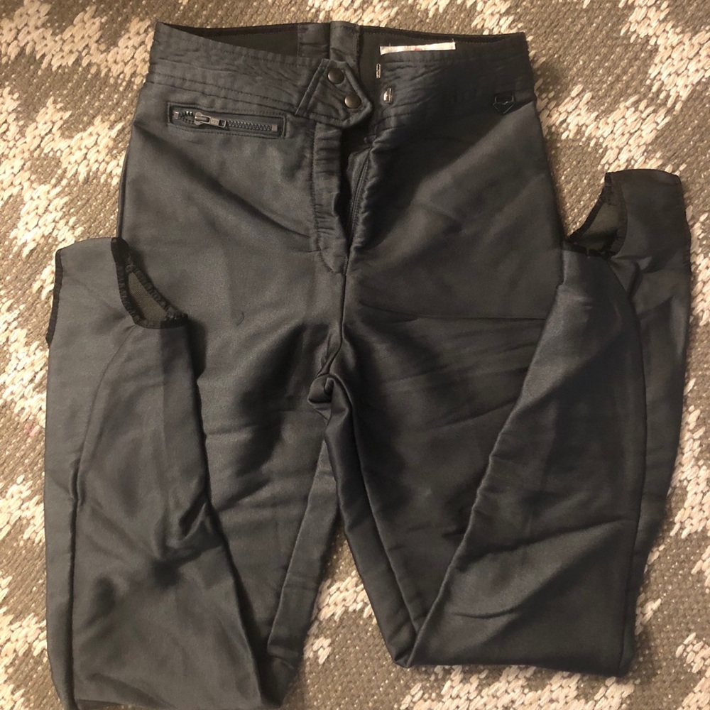 Obermeyer Gray Women’s Ski Pants Like New
